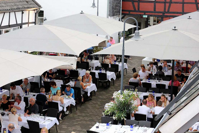 hotel-martinez-herkenrath-hof