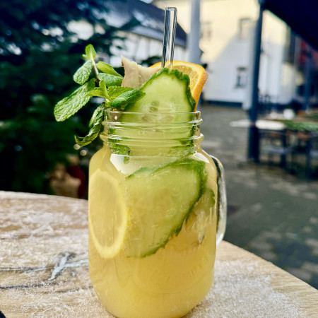 1de8f4bc-beeb-4ed5-aa3b-df8b66b1259f